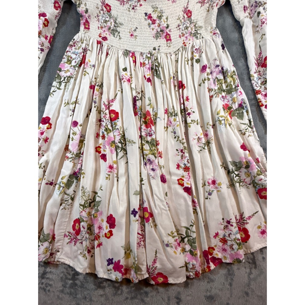 Torrid Floral Smocked Off Shoulder Bell Sleeve Mini Dress White Size 1 (XL) Boho - Picture 4 of 16